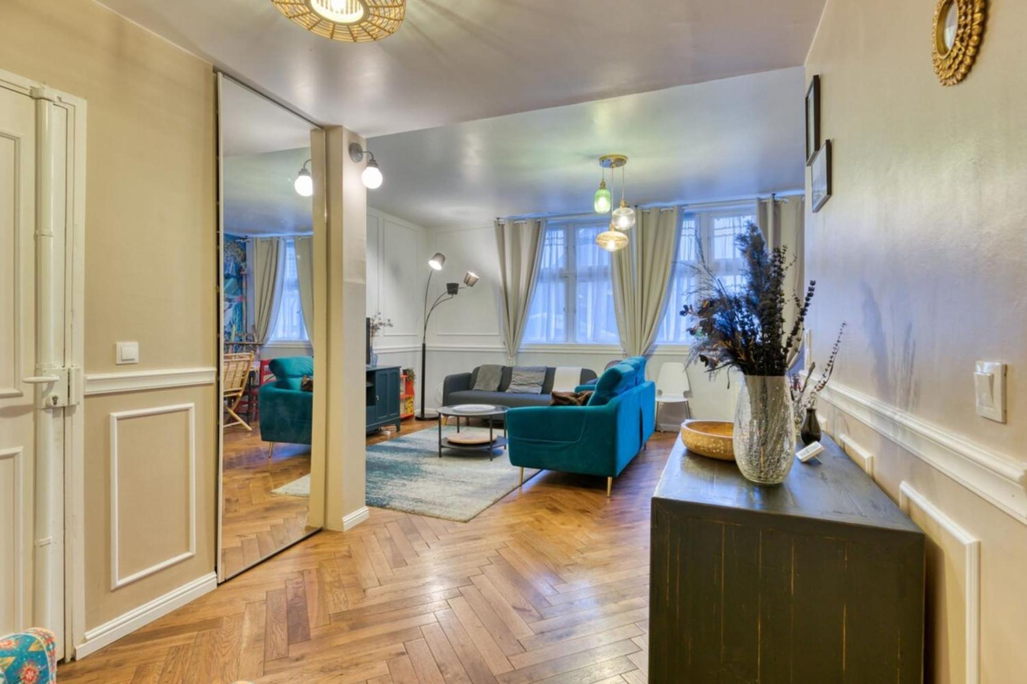 Vieux Marche Sublime Appartement Avec Ascenseur Ruan Exterior foto