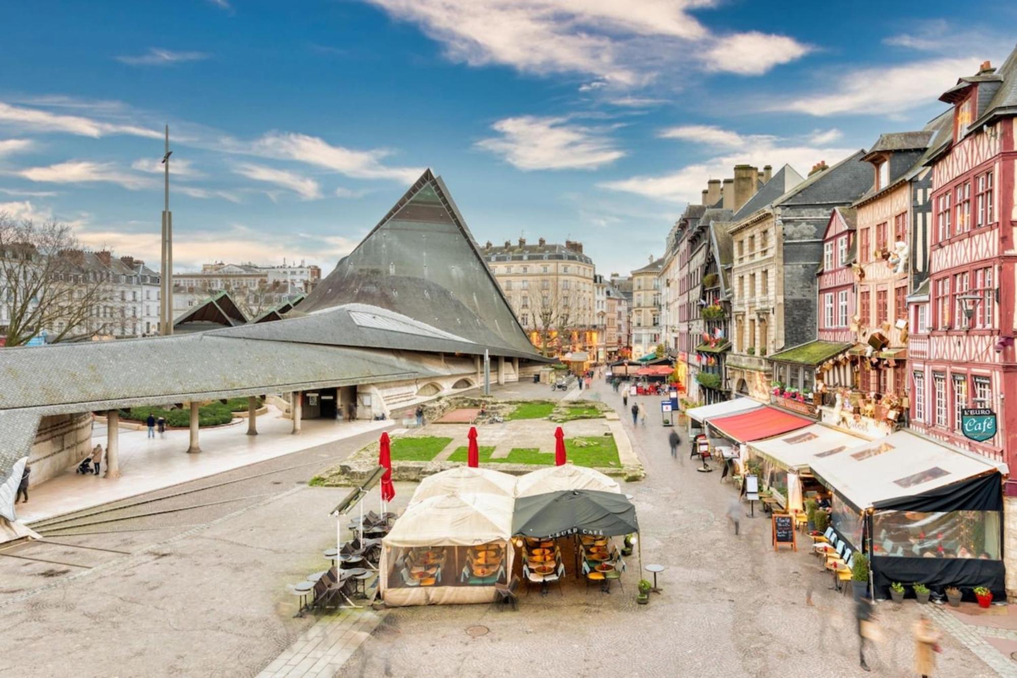 Vieux Marche Sublime Appartement Avec Ascenseur Ruan Exterior foto