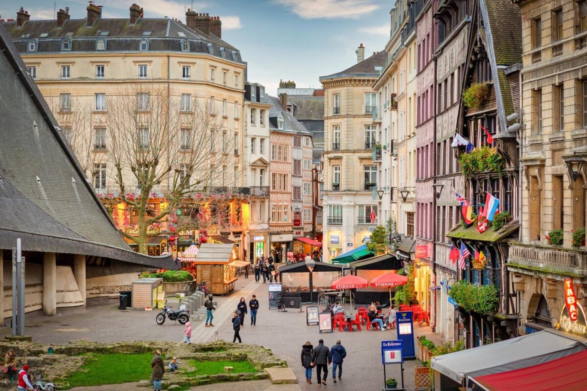 Vieux Marche Sublime Appartement Avec Ascenseur Ruan Exterior foto