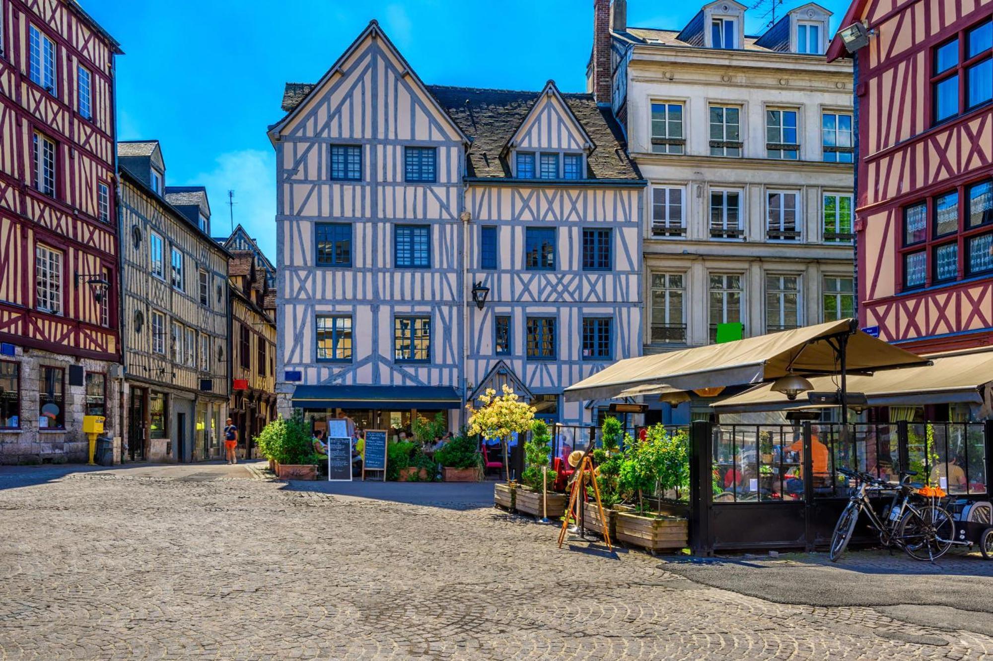 Vieux Marche Sublime Appartement Avec Ascenseur Ruan Exterior foto